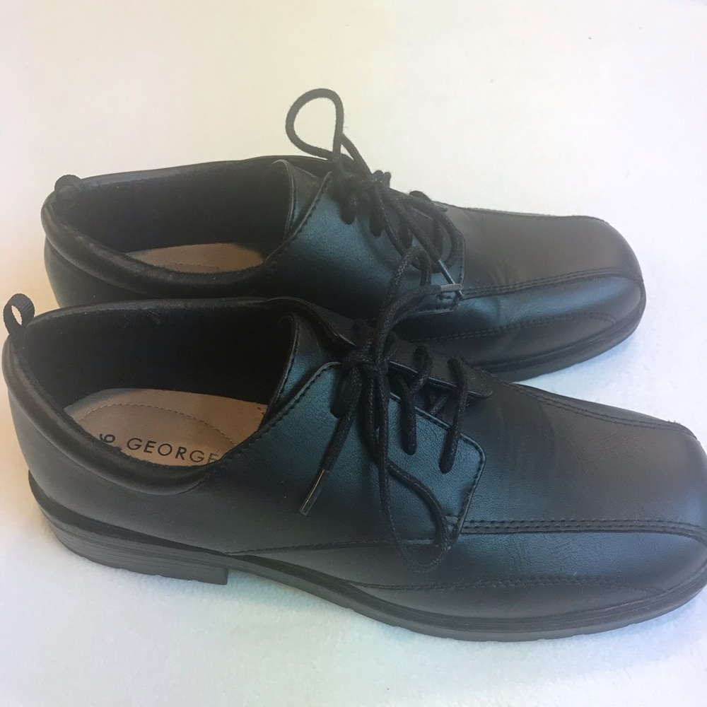 Boys dress shoes size 6 ( big boys)